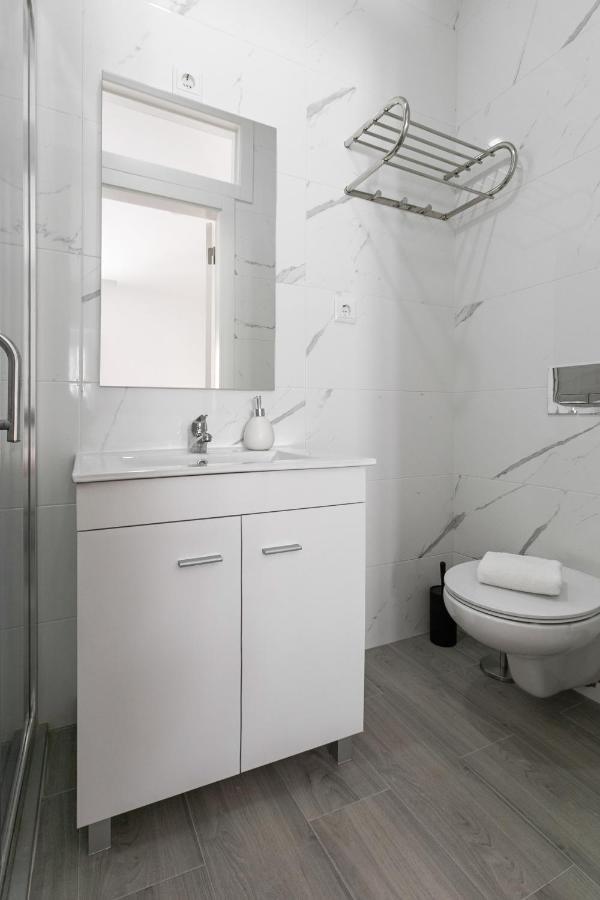 Rose Breeze Apartment Назаре Екстериор снимка